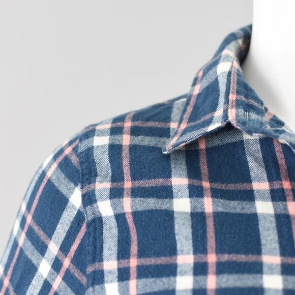 L.L. Bean Blue & Pink Button Down Plaid Flannel Shirt Women's Small - Picture 3 of 9